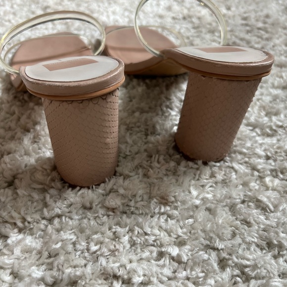 Host pick x2!🎉 Nude and clear Dolce Vita Noles mules style Heels sandals - Picture 5 of 11